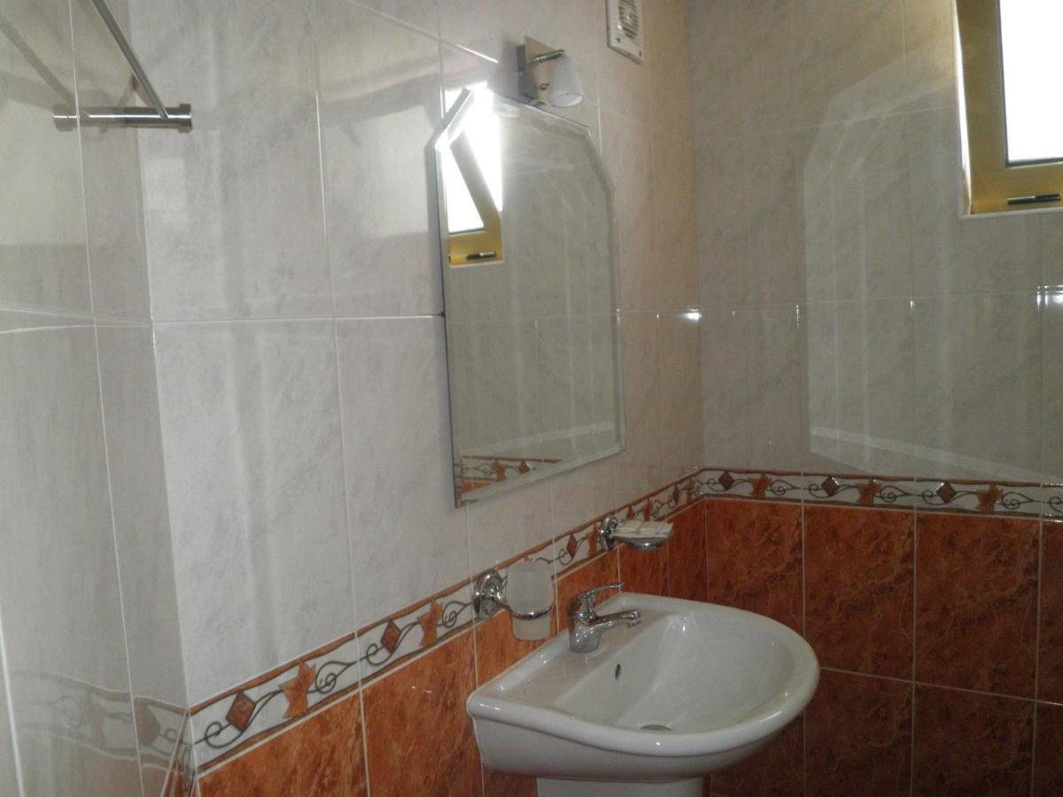 Complex Diana Cherven (Plovdiv) Quarto foto